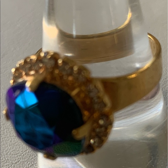 Ring cushion AB jet crystal rhinestone surround - Picture 3 of 10